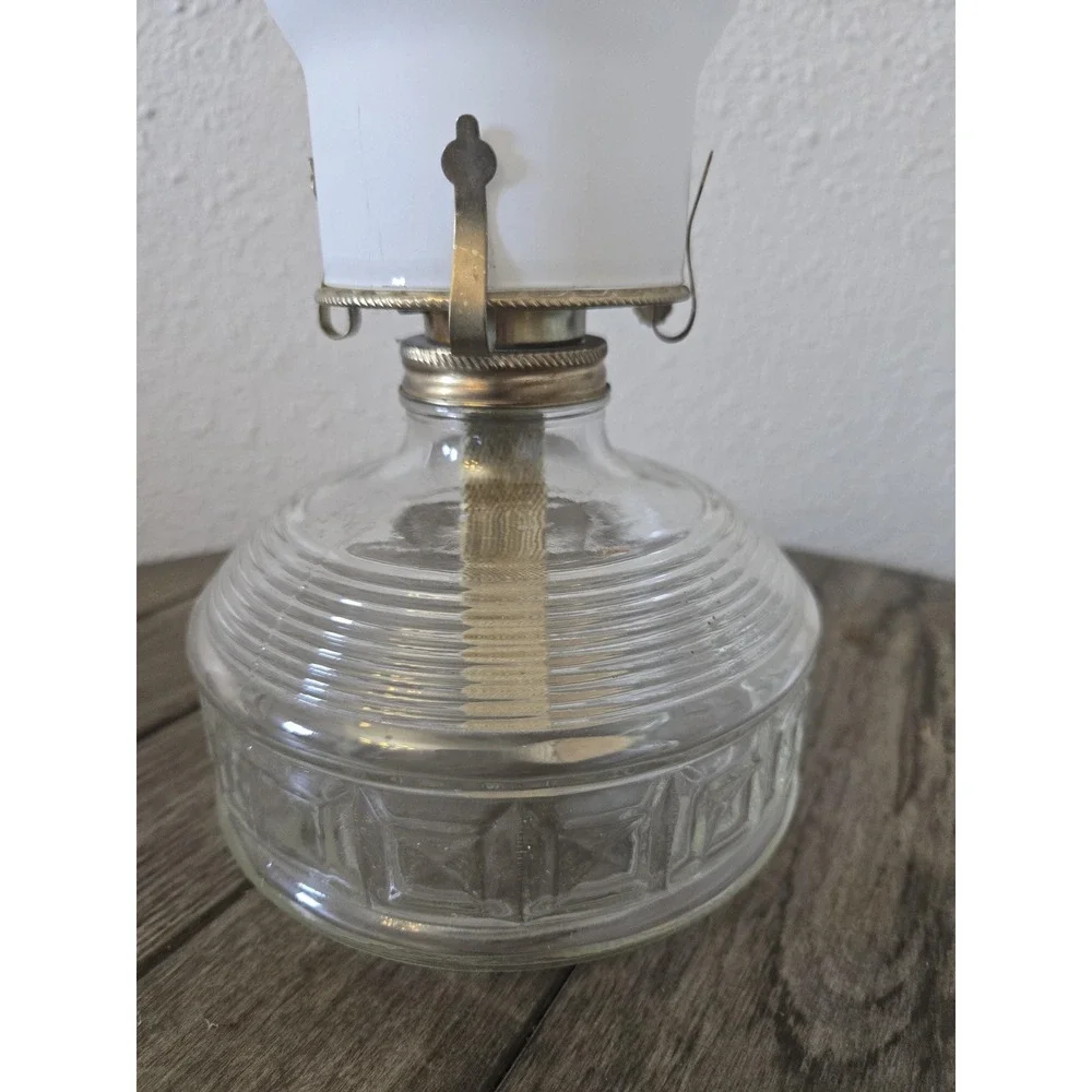 Vintage Lamplight Farms Clear Glass Oil Lamp W/Frosted Shade 14